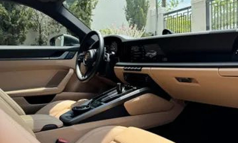 911 Carrera 2022 - I...