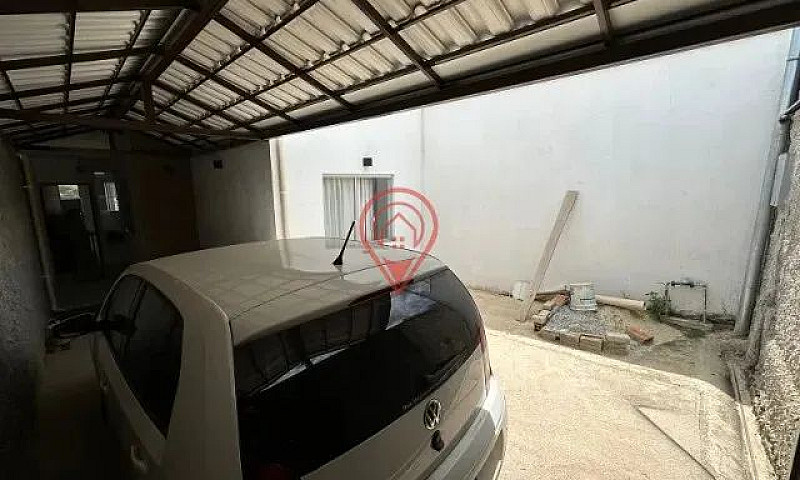 Casa À Venda No Bair...