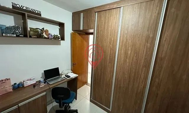 Casa À Venda No Bair...