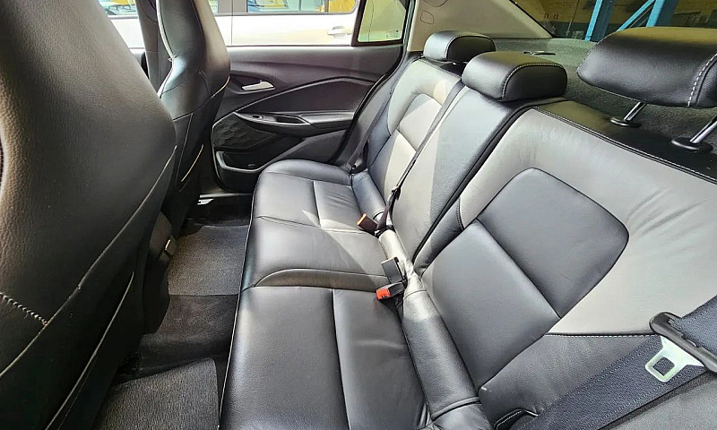 Chevrolet Onix Plus ...
