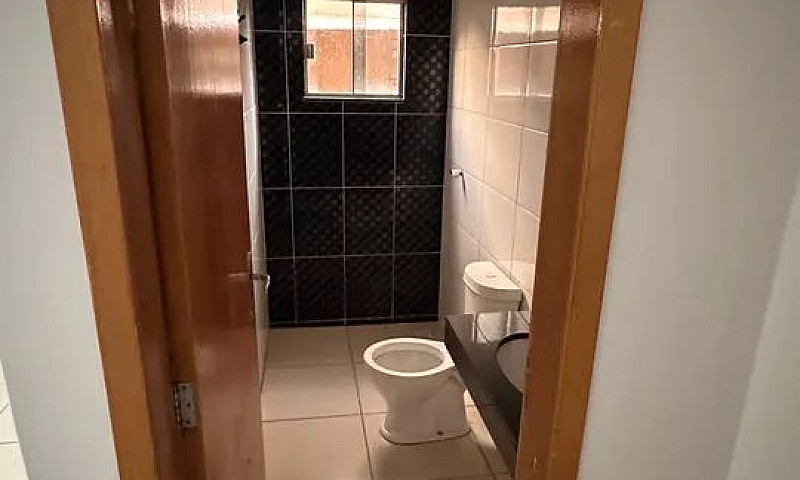 Casa Com Sala Comerc...