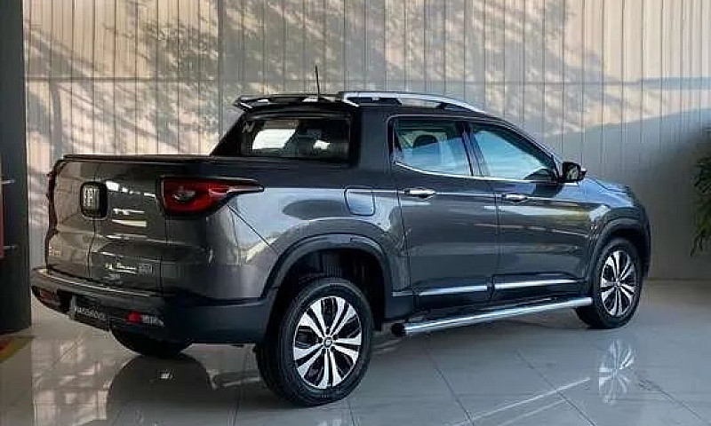 Fiat Toro Volcano 2....