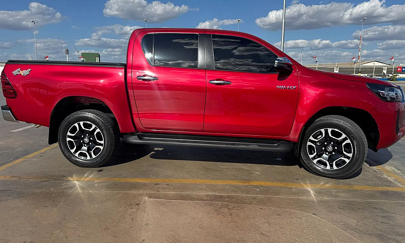 Hilux Srv 2024 Único...
