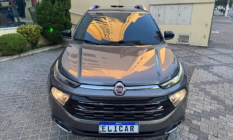 Fiat Toro Volcano 2....
