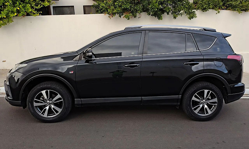 Toyota Rav4 2.0 Top ...