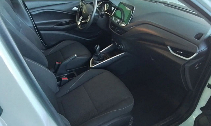 Chevrolet Onix Hatch...