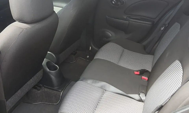 Nissan March S 1.0 1...
