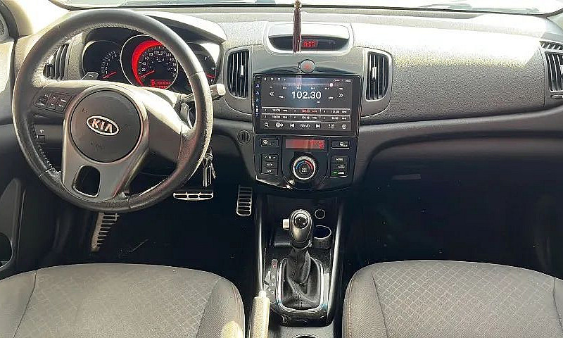 Kia Motors Cerato 1....