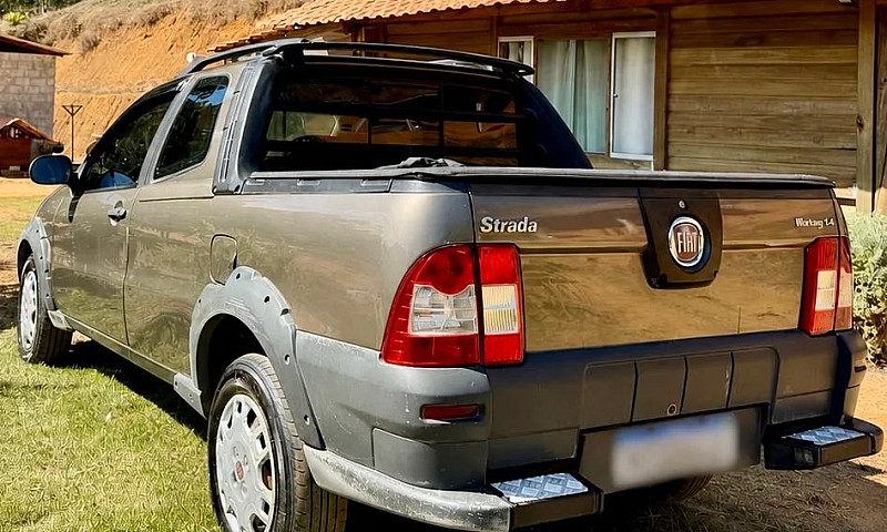 Fiat Strada Working ...