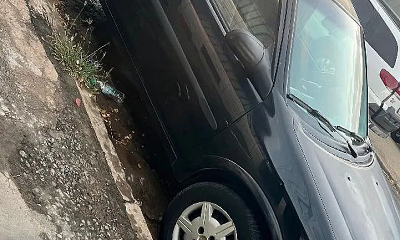 Chevrolet Corsa Supe...