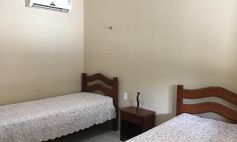 Alugo Casa No Cumbuc...