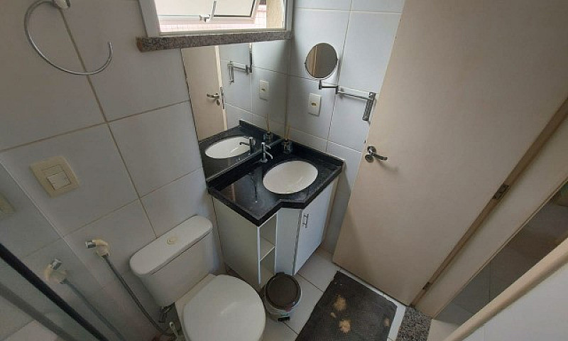 Apartamento De 03 Qu...