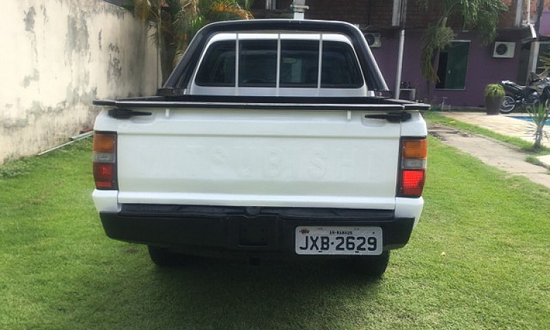 L200 Quadrada...