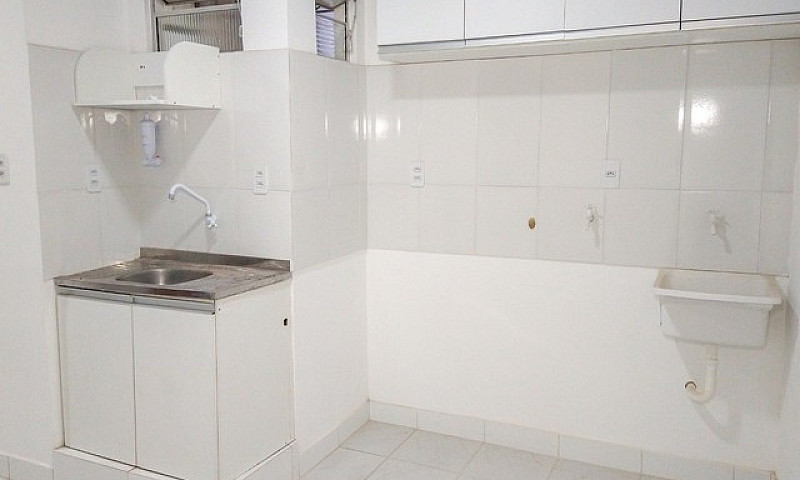 Kitnet Em Predio Pro...