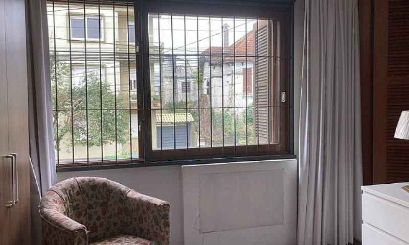 Casa Na Rua Benjamin...