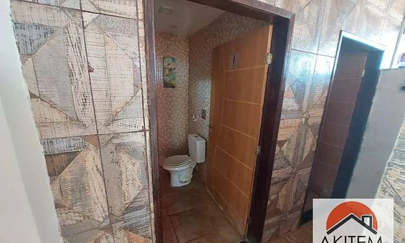 Casa Com 2 Dormitóri...