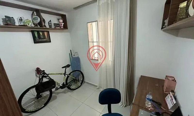 Casa À Venda No Bair...