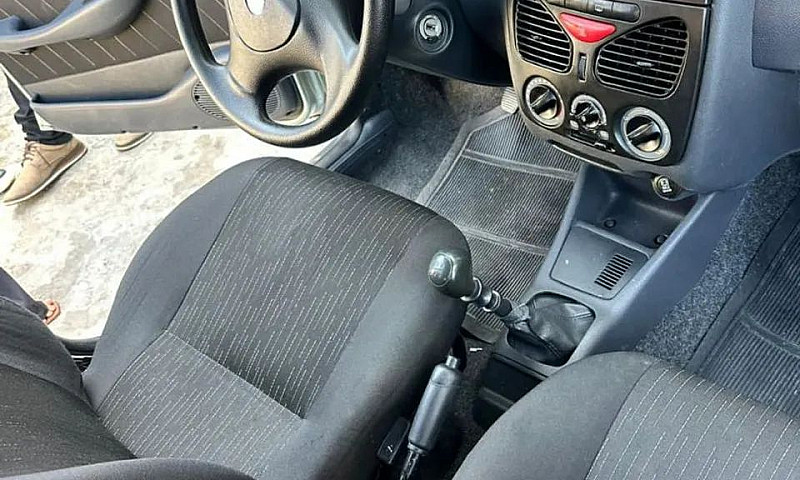 Fiat Uno Economy Cel...