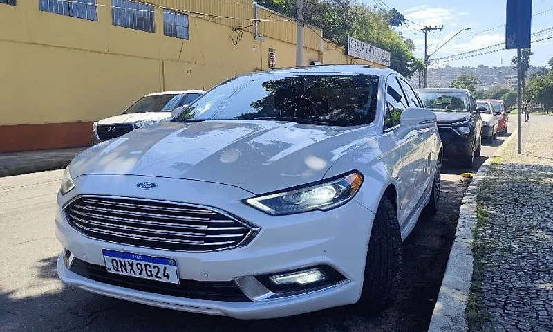 Ford Fusion Titanium...