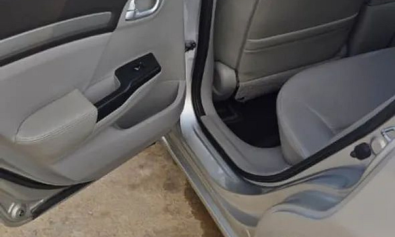 Honda Civic Sedan Ex...