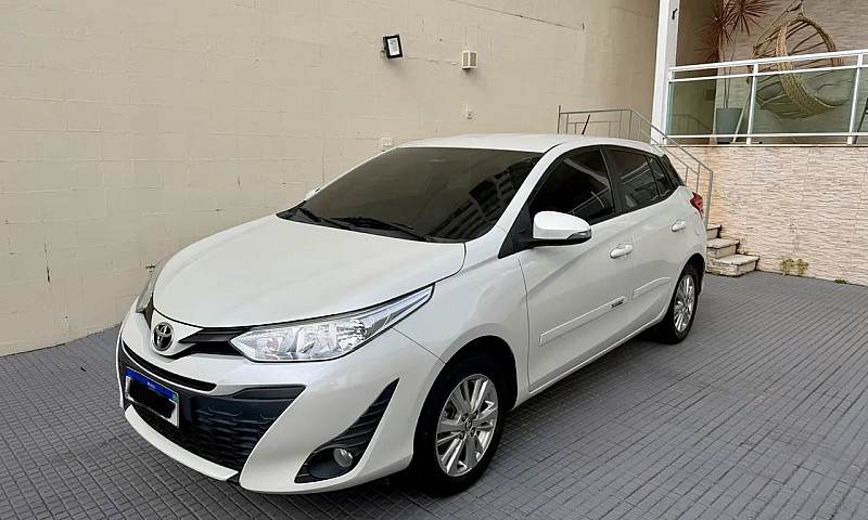 Toyota Yaris Xl 1.3 ...