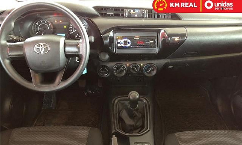 Toyota Hilux 2.8 Std...