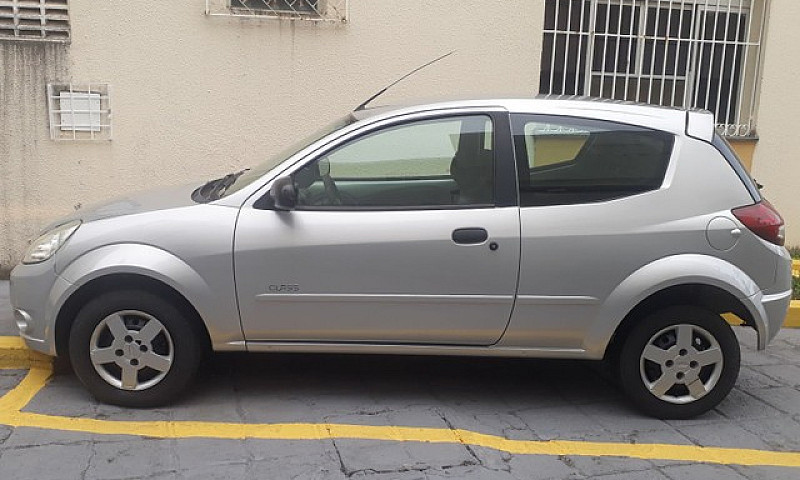 Ford Ka 2011...