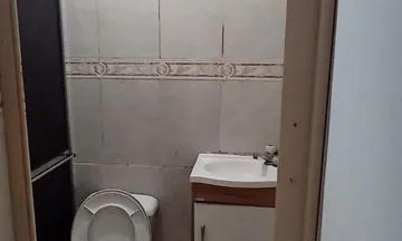 Aluga-Se 4 Cômodos I...