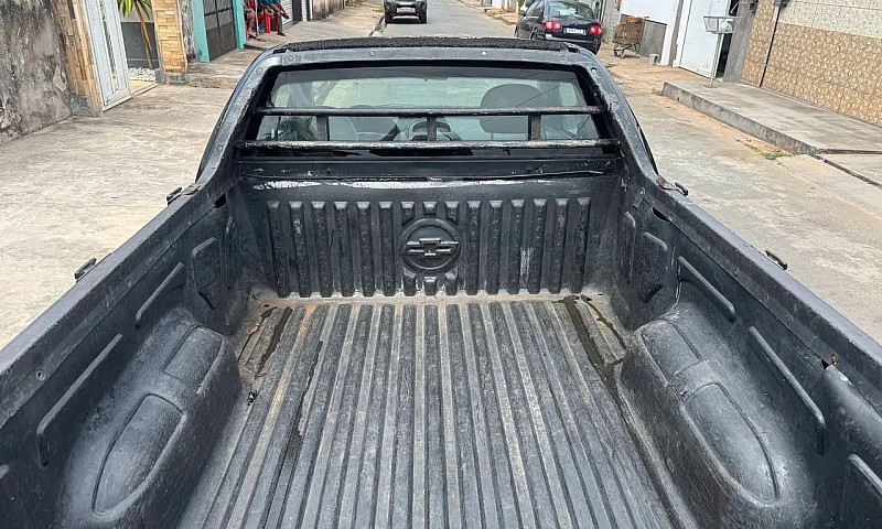 Chevrolet Montana 1....