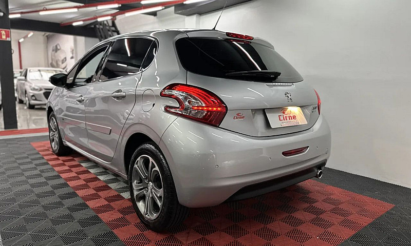 Peugeot 208 Griffe 1...