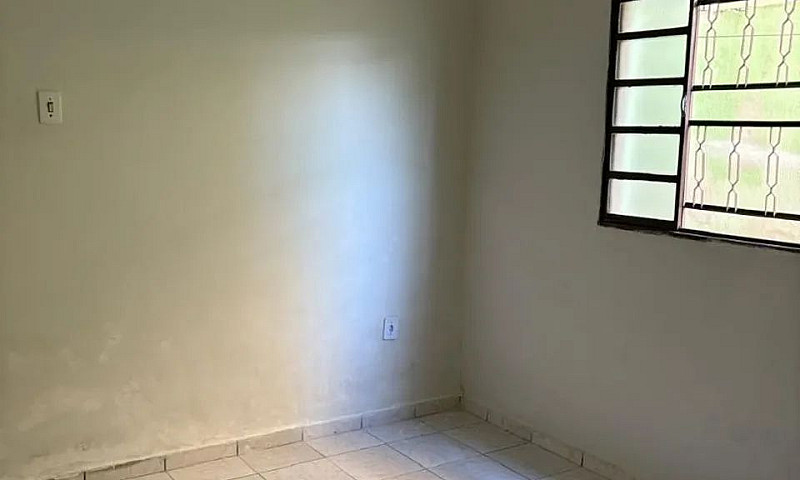 Casa Com 3 Cômodos N...