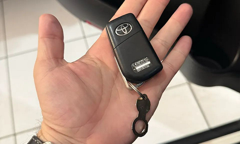 Hilux Srv 2018 Carac...