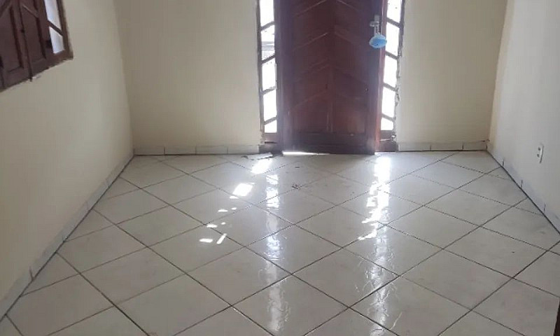 Alugo Casa No Bairro...