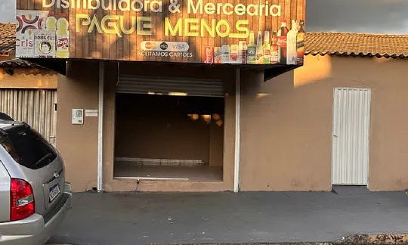 Casa Com Sala Comerc...