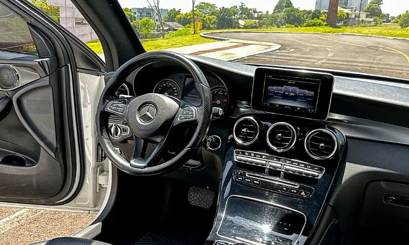 Mercedes-Benz Glc 25...