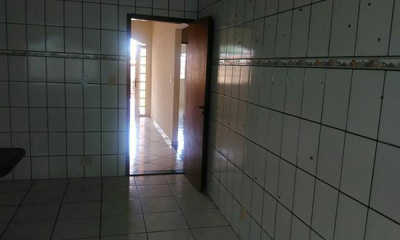 Casa Em Condomínio U...