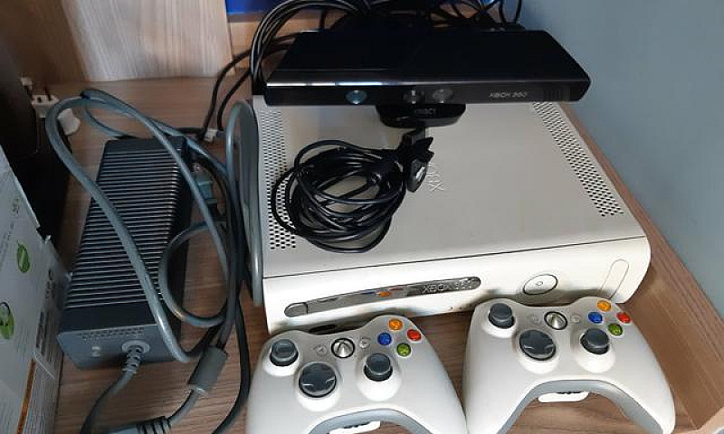 Xbox 360 Premium + K...