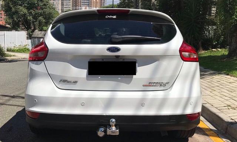 Ford Focus Titanium...