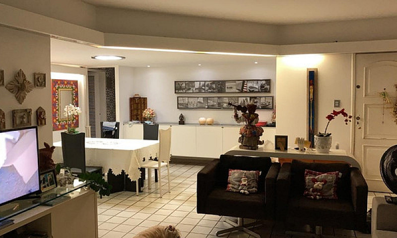 Edifício Solar De Ma...