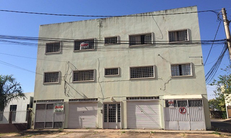 Apartamento De 02 Qu...