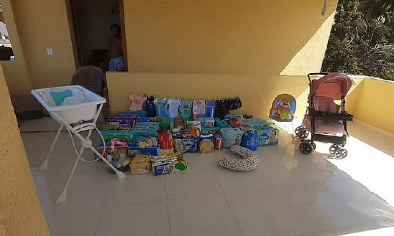 Aluga-Se Casa...