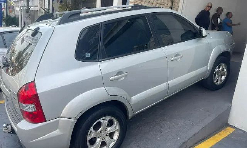Hyundai Tucson 2012...