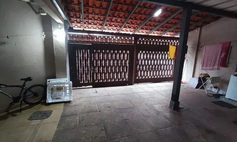 Aluga-Se Casa Na San...