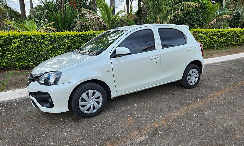 Etios 1.3 2019 Manua...