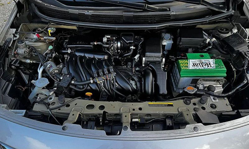 Nissan Versa Sv 1.6 ...