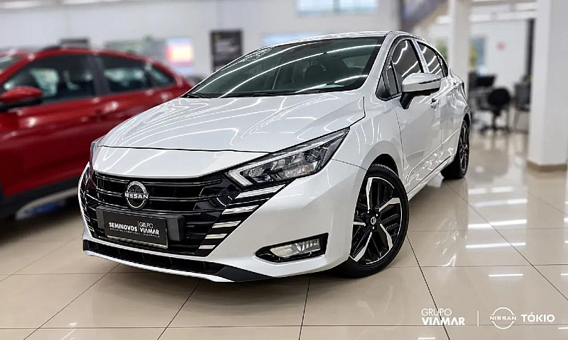 Nissan Versa Exclusi...