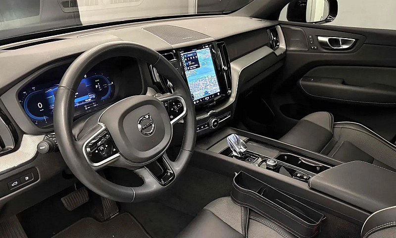Volvo Xc-60 T-8 Ulti...