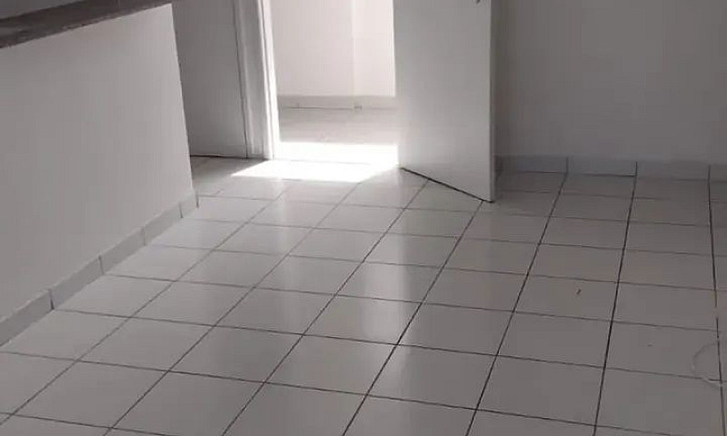 Aluga-Se Apartamento...