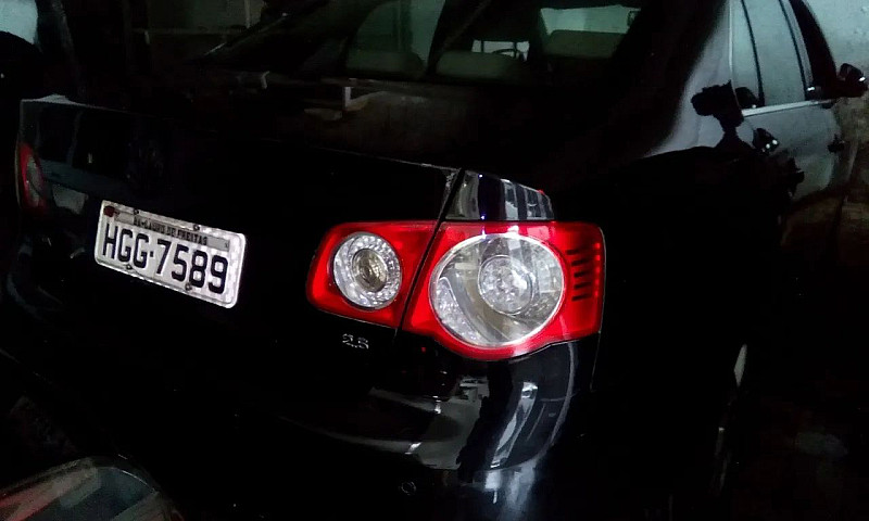 Volkswagen Jetta 2.5...
