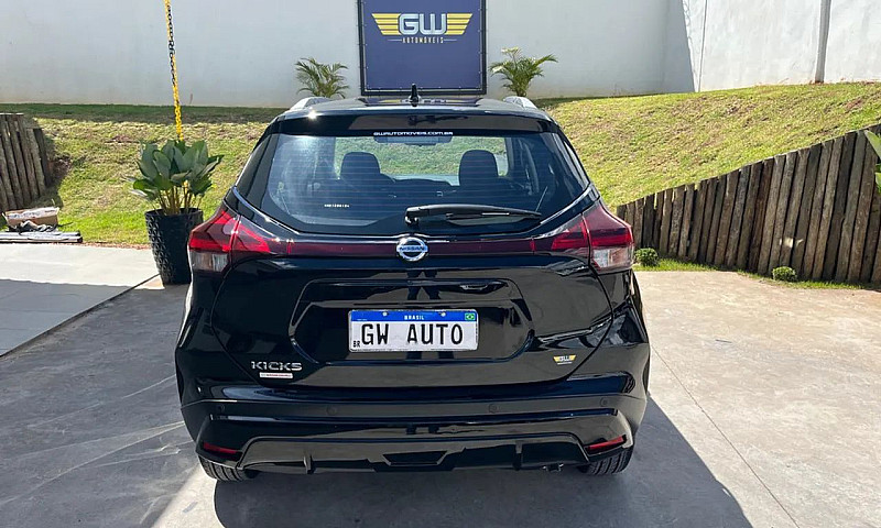Nissan Kicks Sense 1...